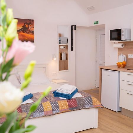 Studio Apartment Jeli ซัฟทัท ภายนอก รูปภาพ