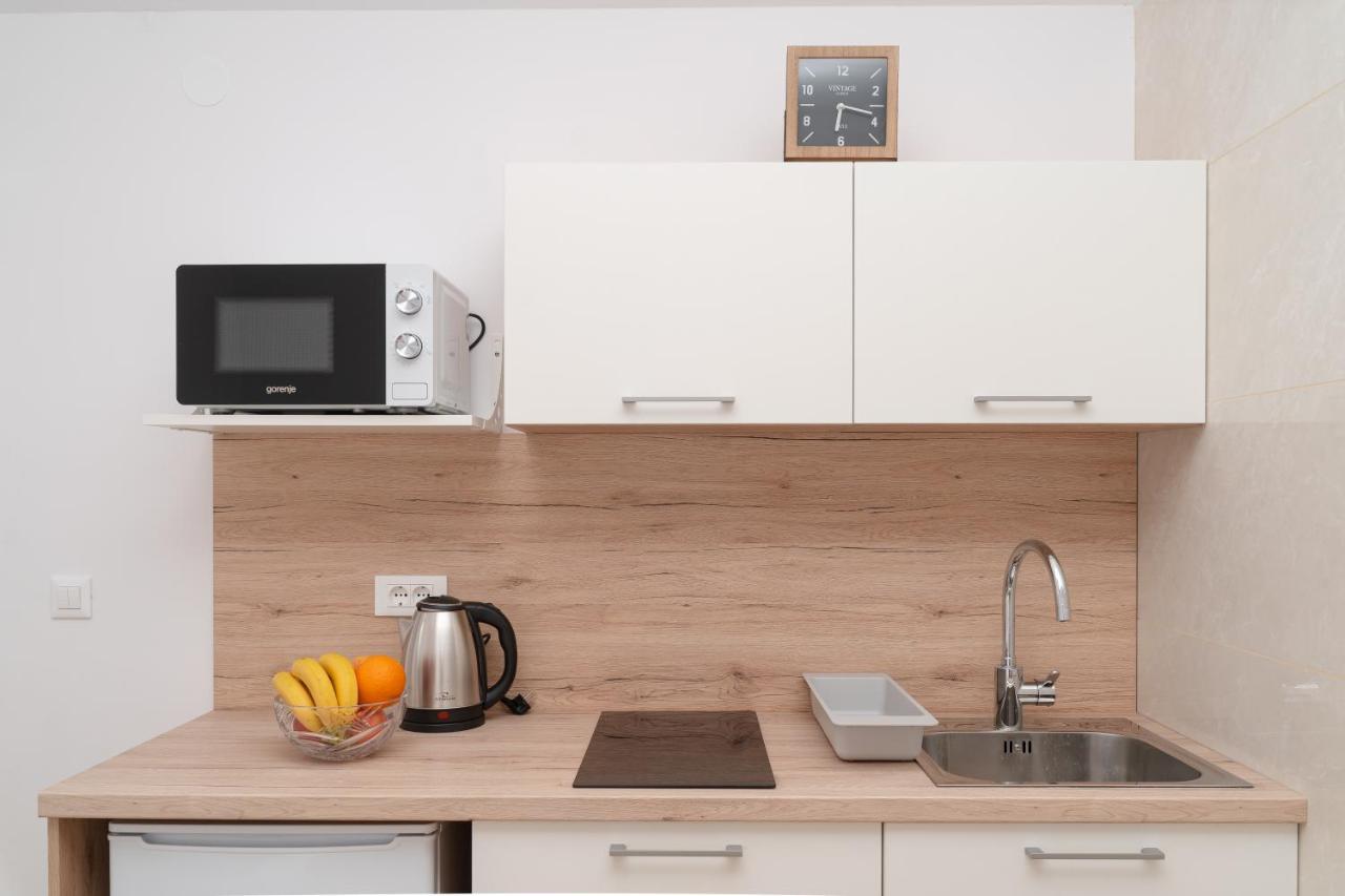 Studio Apartment Jeli ซัฟทัท ภายนอก รูปภาพ