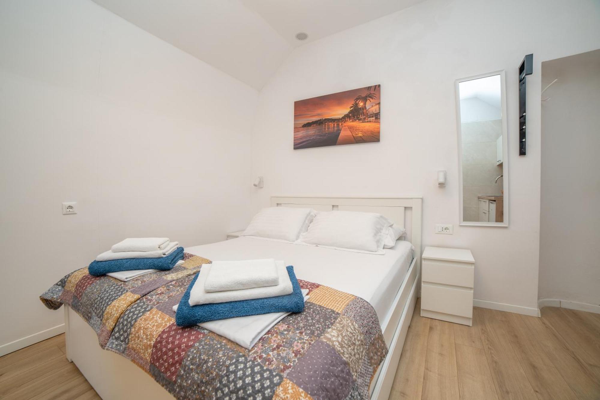 Studio Apartment Jeli ซัฟทัท ภายนอก รูปภาพ